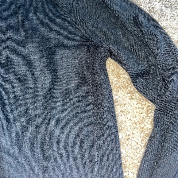 J.Crew pull over sweater black medium - Picture 6 of 6